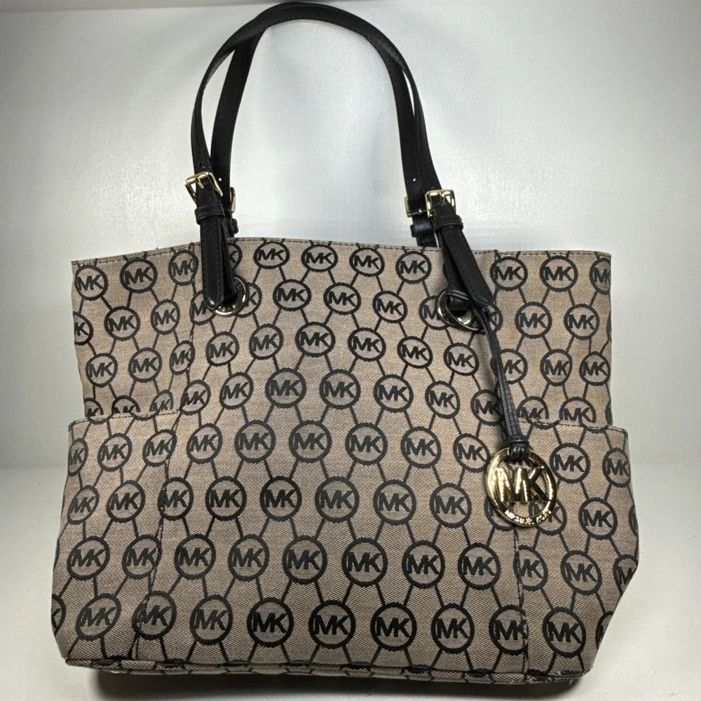 Michael Kors Jet Set Beige & Black Monogram Tote Bag - Picture 1 of 16
